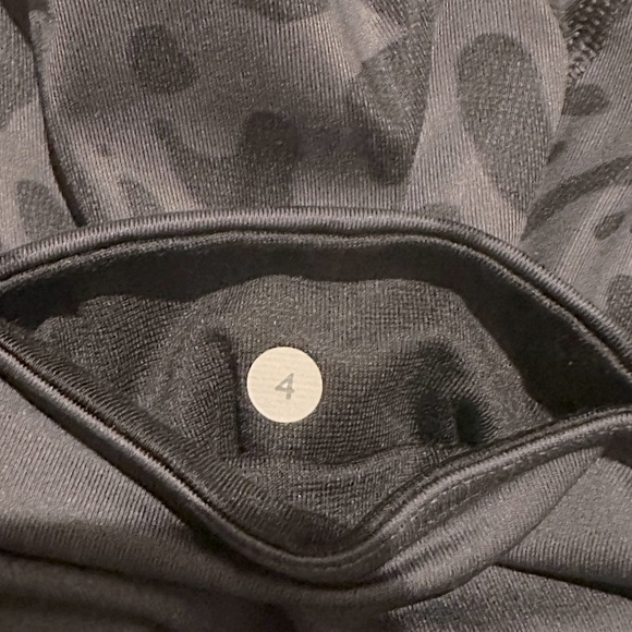 🤍lululemon Just Breathe Animal Swirl Cropped Leggings - Picture 6 of 6